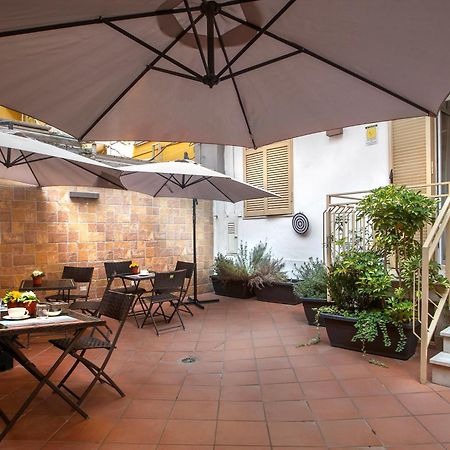 Residenza Suarez Bed & Breakfast Наполи Екстериор снимка
