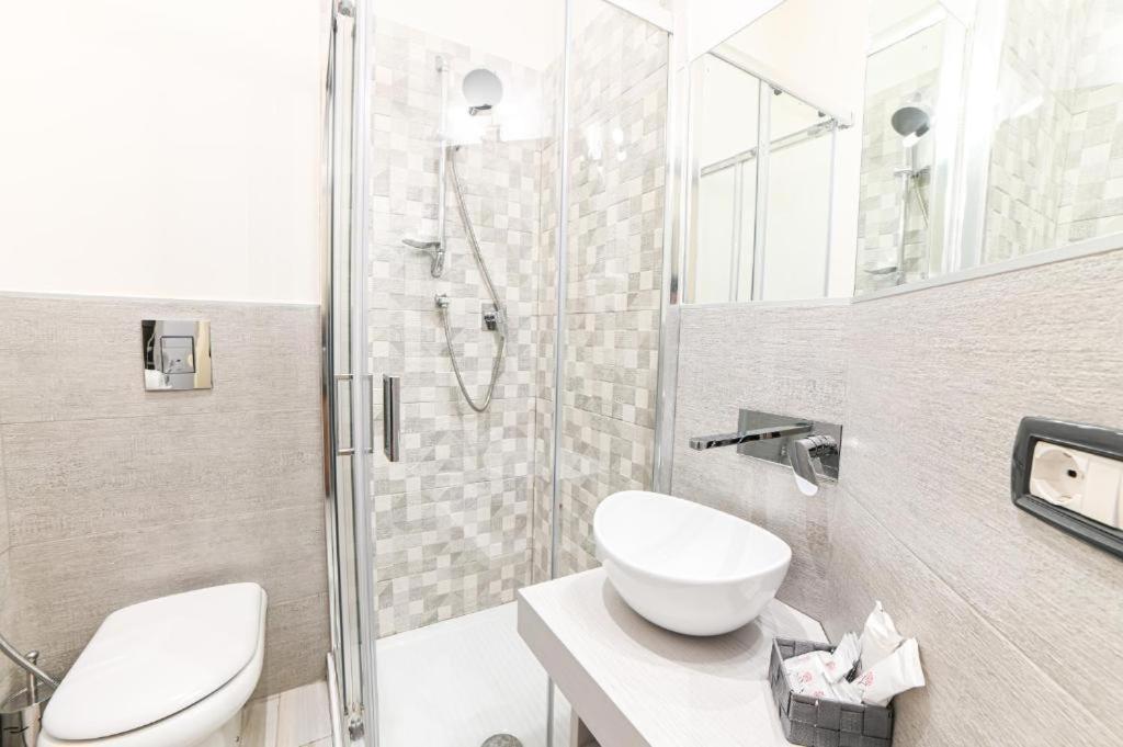 Residenza Suarez Bed & Breakfast Наполи Екстериор снимка
