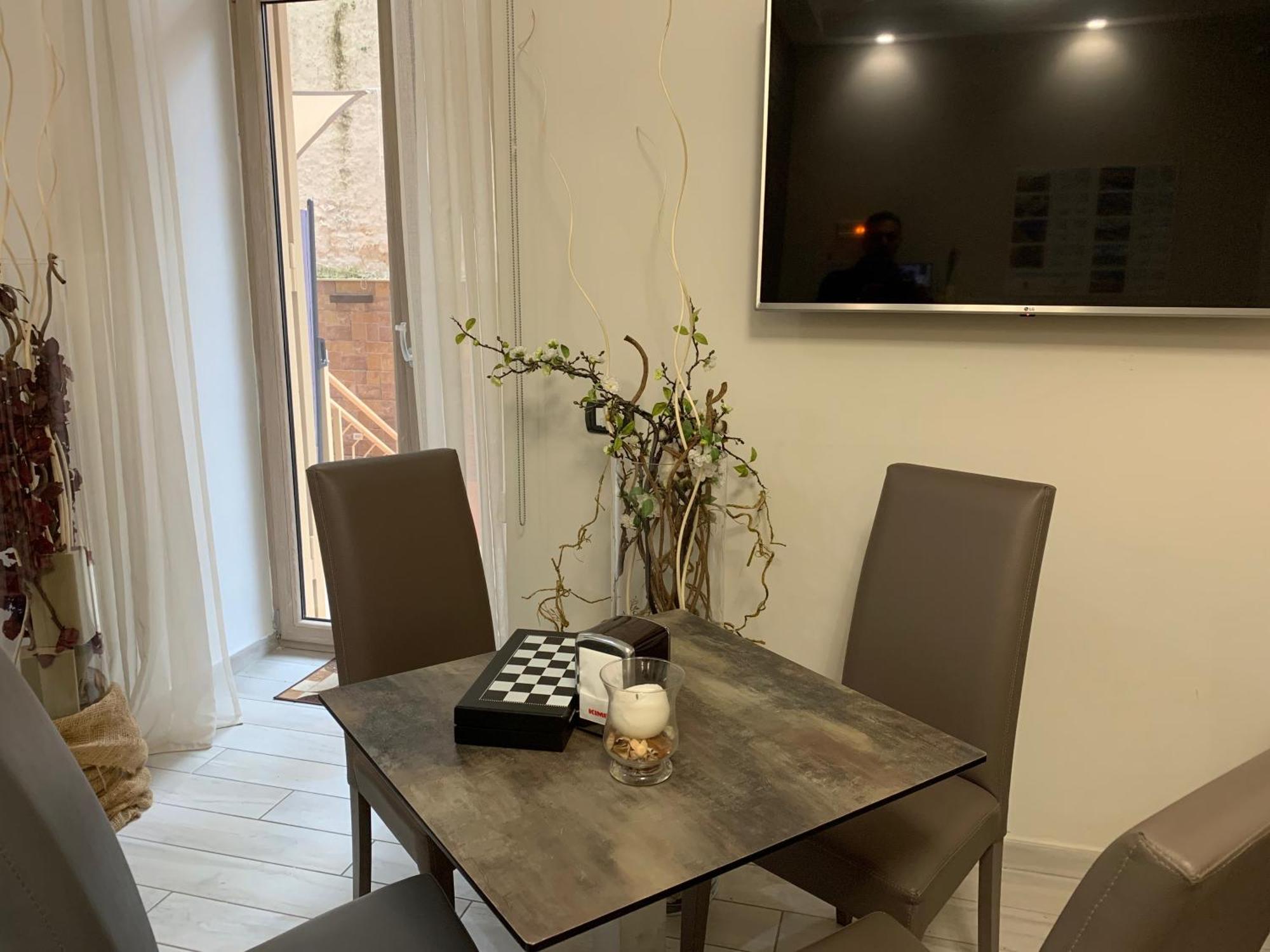 Residenza Suarez Bed & Breakfast Наполи Екстериор снимка