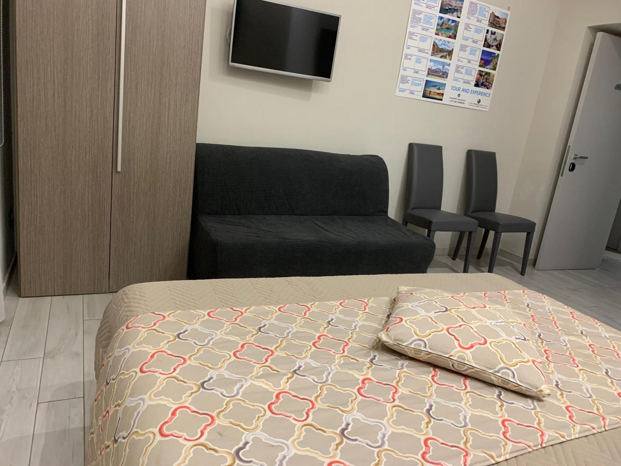 Residenza Suarez Bed & Breakfast Наполи Екстериор снимка