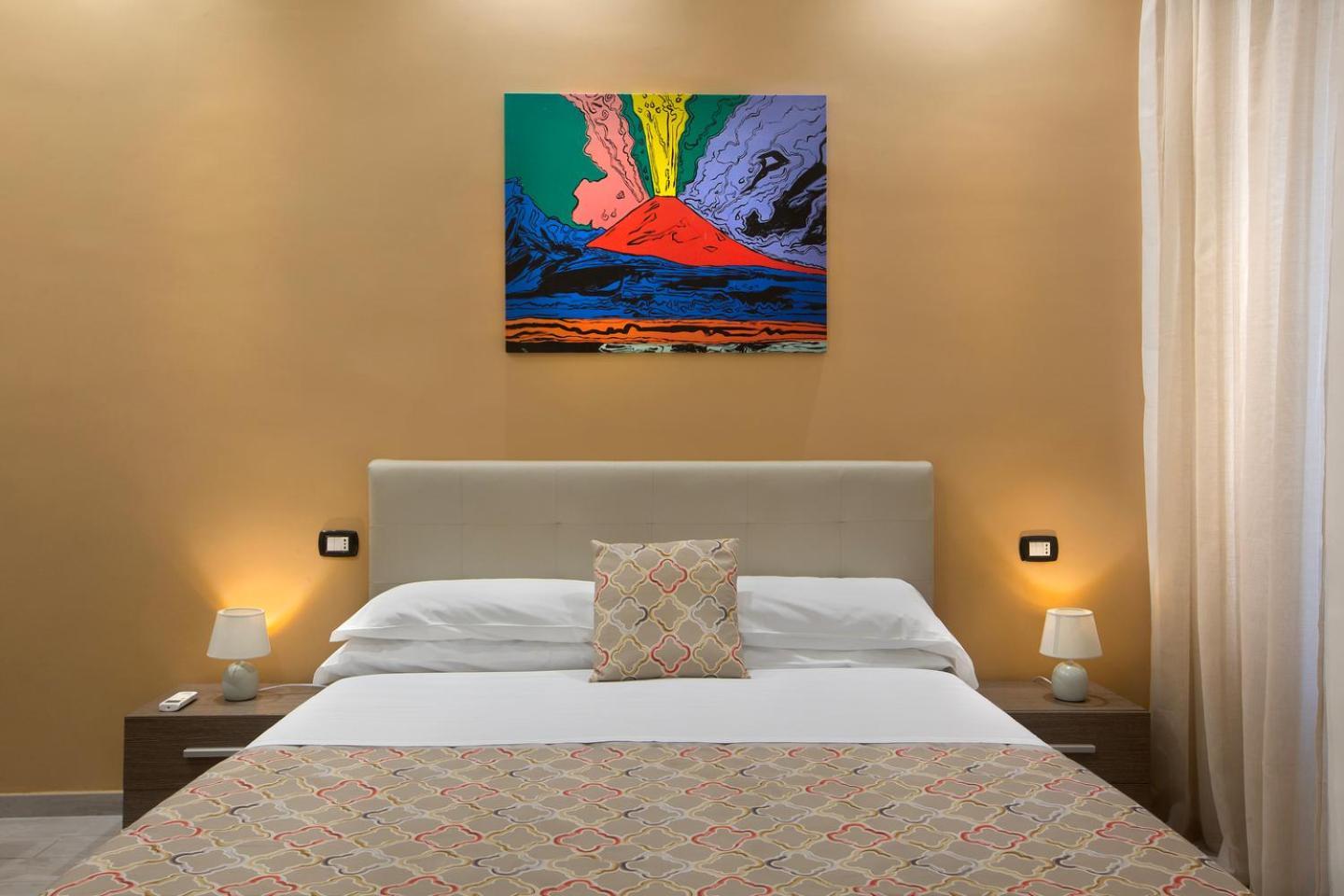 Residenza Suarez Bed & Breakfast Наполи Екстериор снимка