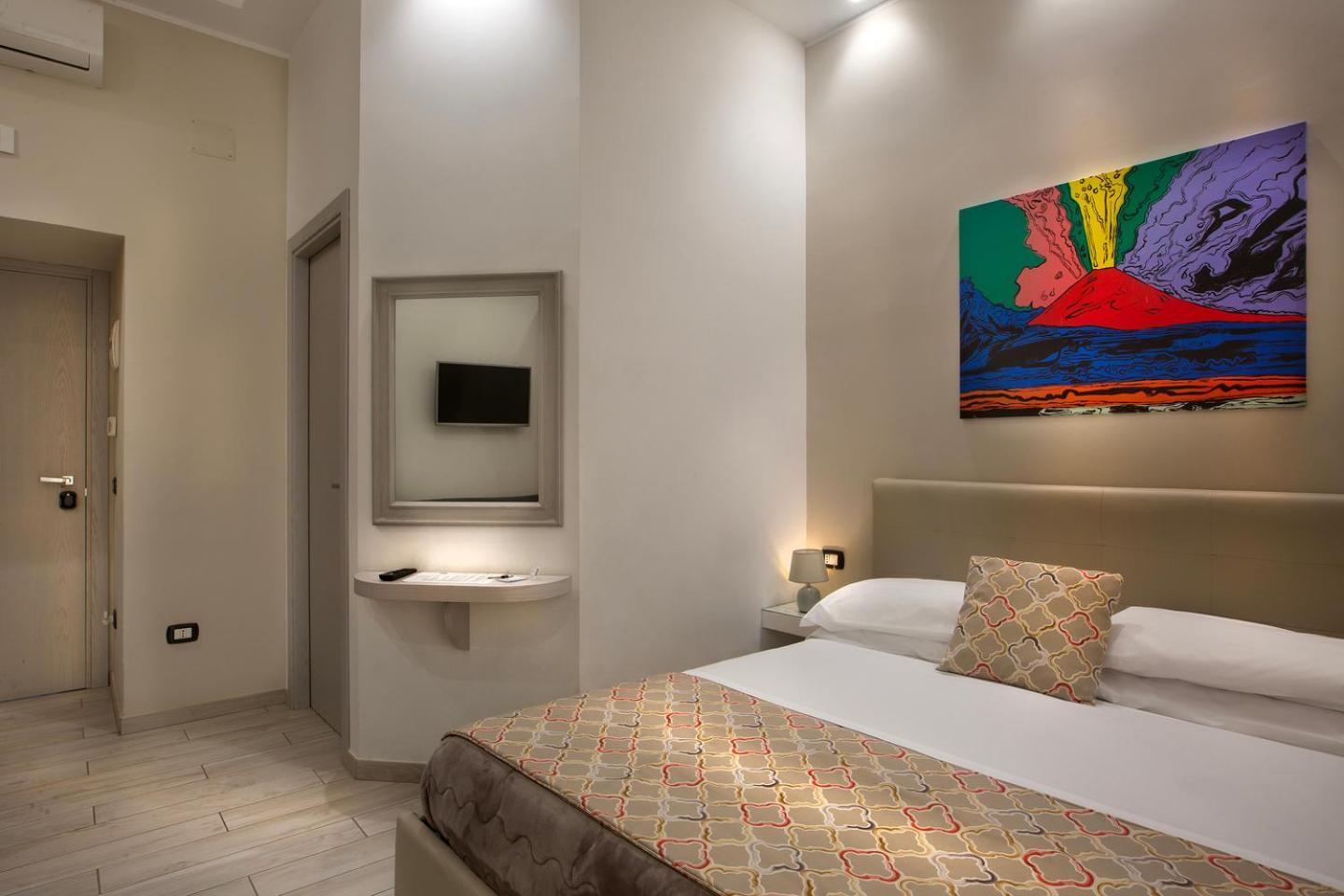 Residenza Suarez Bed & Breakfast Наполи Екстериор снимка